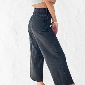 FADED BLACK DENIM CULOTTES
